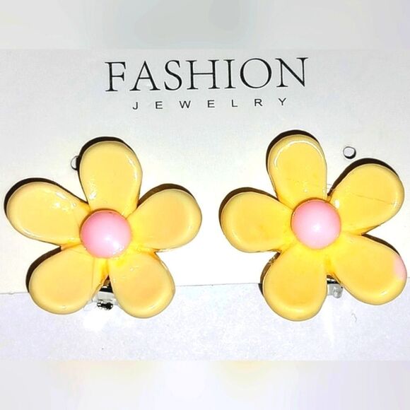 Beautiful girls yellow floral clip-on earrings for kids - Picture 1 of 5